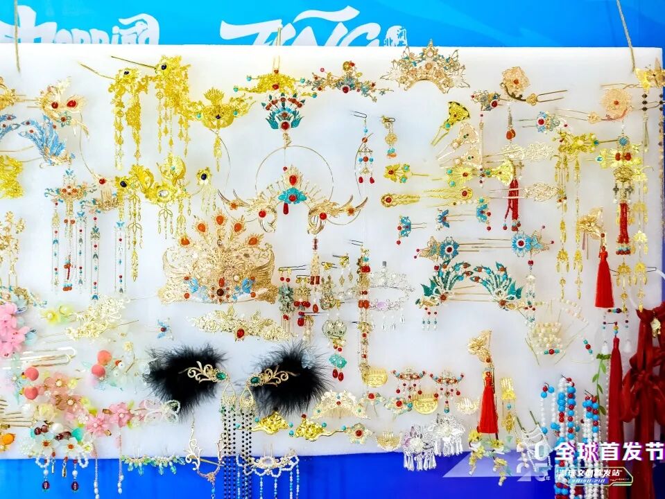 节”在京启幕！潮玩文创首发站邀您打卡CQ9电子网站“2025年全球首发(图14)