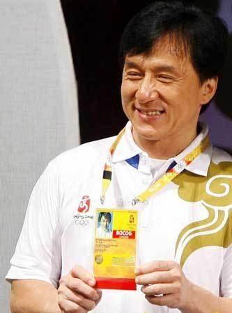 运注册卡卖出6位数拳击藏品价格同样不菲CQ9电子中国网站科普！张艺谋和科比奥(图5)